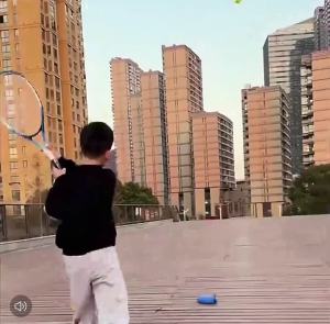 Tennis trainer single play with string rebound parent-child from the tennis racket for children dedicated to lazy practice网球训练器单人打带线回弹亲子款自打网球拍儿童专用懒人练习神器