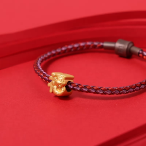 Chow Sang Sang 周生生 999 24K Gold Zodiac Snake with Auspicious LUCK "福" Charm 95343C 17-19cm