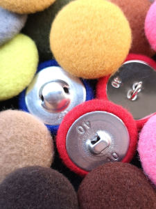 กระดุมผ้าวูลสีคาราเมลกระดุมผ้าแคชเมียร์กระดุมเสื้อโค้ทผู้ชายสีน้ําตาลสีชุดฤดูหนาวสีกาแฟเสื้อโค้ทผู้หญิงกระดุมทํามือ