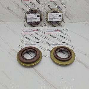 SEAL SIL GARDAN DEPAN KIRI KANAN HILUX REVO FORTUNER VRZ 90311-T0083 84 1SET