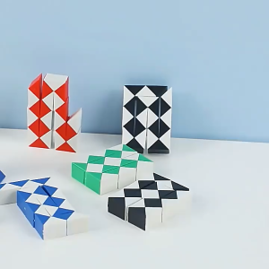 1 Pcs Mini Magic Ruler 24 Segments Alien Rubiks Cube Toy Kindergarten Souvenir Childrens Gift