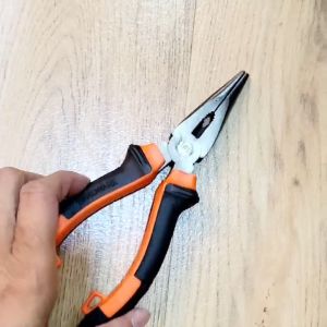 Kềm Mỏ Nhọn Size 6 Inch Cán Bọc Nhựa Chống Trượt Dụng Cụ Chuyên Dùng Sửa Chữa Máy Móc/ Nhà Cửa Thông Dụng