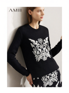 AMII | Color Block Letter Jacquard Sweater and Skirt Set