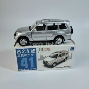 dreys 1:43 Mitsubishi Pajero 4WD Turbo Car Model Matchbox Diecast with Box