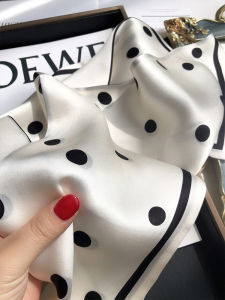 Khăn Choàng Lụa Tròn Kiểu Pháp Cho Nữ Mùa Xuân Hè Đa Năng Dài Hai Mặt Lụa Góc Trang Trí Khăn Choàng Tròn Lụa Kiểu Pháp