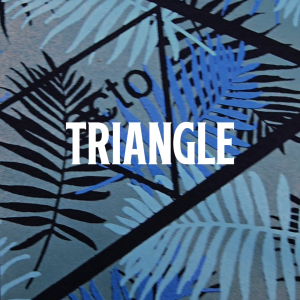 octo TOKYO เสื้อยืดแขนสั้นสกรีนลาย Triangle ผ้านุ่มคอตตอน 100%