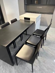 Modern Minimalist Italian Style Dining Chair Saddle Leather Backrest Black White Home Luxury Sensation Table Chair Non-rotatable