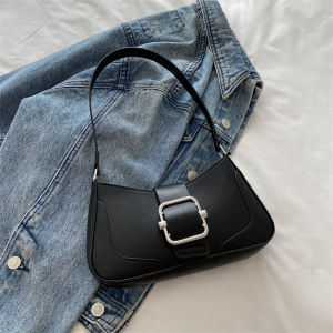 กระเป๋าสะพายข้างดีไซน์เก๋ไก๋สำหรับผู้หญิง ฤดูร้อน 2025 กระเป๋าแบบสะพายข้างสไตล์ฝรั่งเศส ทรงยาว ผ้าไนลอน ขนาดกลาง