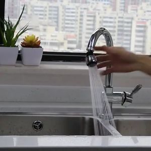 Đầu Vòi Tăng Áp Xoay 360 Độ Rửa Chén Bát 2 Chế Độ Loại Ngắn - Giá Rẻ