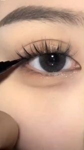 LONG LASTING EYELINER WATERPROOF LIQUID