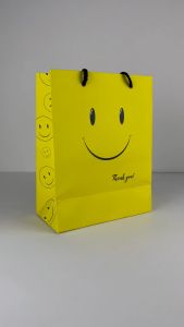Túi giấy đựng mỹ phẩm quà tặng cao cấp SMILE