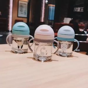 250ml Sippy Cup Baby Drinking Water Bottle with Anti-Leak Straw Gravity Ball & Non-Slip Handle