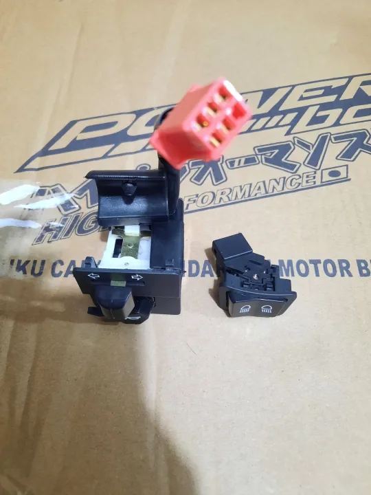 SAKLAR%20HOLDER%20KIRI%20SET%20FAZZIO%20FLEEGO%20MIO%20GEAR%20GRAND%20FILANO%20(SET%20TOMBOL%20DIM,KLAKSON,SEN)%20-%20Image%203