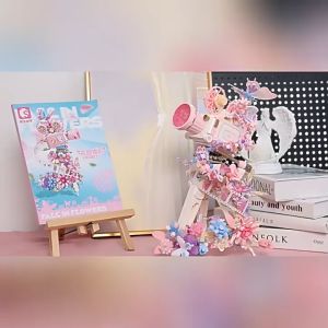 ชุดตัวต่อ SEMBO BLOCK กล้องฟิล์มประดับด้วยดอกไม้และผีเสื้อ หมุนเลนส์เพื่อให้แสงสว่าง ฉายภาพได้ SD611106 จำนวน 1109 ชิ้น