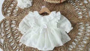 BD139 Body váy công chúa RIOKIDS kèm nón cho bé gái sơ sinh mặc thôi nôi đầy tháng Lễ Tết dễ thương