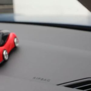Phone Stand Dashboard Dudukan HP Handphone Holder Bentuk Diecast Miniatur Mobil Sport Pajangan Meja Rumah