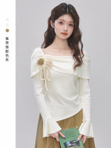 French Design Knitted Sweater Womens Sweet Bottoming Shirt Asymmetrical Bell Sleeve One-Shoulder Comfortable Soft Long Sleeve