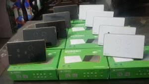 Công tắc thông minh 1 nut cao cấp Hunonic viền vàng.kết nối Wifi điều khiển qua điện thoại bảo hành 1 năm