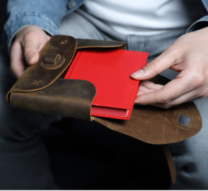 ที่ใส่ปากกาหนังแท้สําหรับป้องกันหนังสือพร้อมที่ใส่ปากกาสมุดโน้ตสําหรับธุรกิจอุปกรณ์การเรียนสํานักงาน