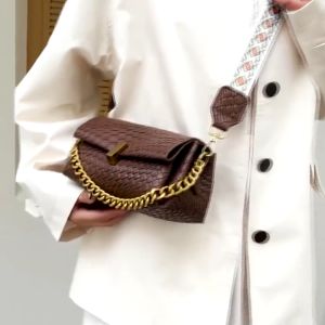 Grosir Import Jakarta: Tas Wanita Terkini & Paper Bag Tag Label