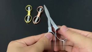 Satu Keluarga Gunting Lipat Portable C1199 Gunting Lipat Mini Stainless Steel Model Kacamata