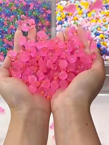 Nicedays🍒Warna-warni Bercahaya Bebek Boneka Liontin Lumut Mikro Lanskap Dekorasi Kreatif Kerajinan Resin COD