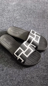 Sandal Selop Gondes Wanita Breslin Motif Gambar Kotak - Kotak Putih 2310-R3H