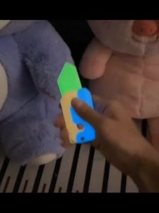 3D Trọng Lực Cà Rốt Dao/Gấp Đồ Chơi Dao 2023 Phiên Bản Dạ Quang Mới Thích Hợp Để Giải Trí Và Giảm Căng Thẳng