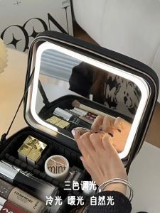 cốp đựng mỹ phẩm có đèn LED Có gương hộp đựng mỹ phẩm du lịch Hộp lưu trữ mỹ phẩm dung lượng lớn Vali chuyên gia trang điểm di động để sử dụng tại nhà