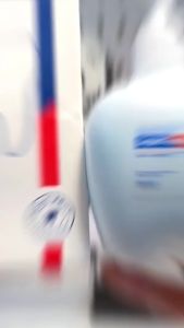 Kem đánh răng Liquid Toothpaste giúp hàm răng trắng sáng giảm ố vàng chống hôi miệng và có khả năng loại bỏ cao răng