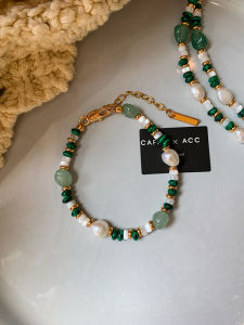 CAFFTI | Natural Freshwater Pearl and Malachite Green Bracelet