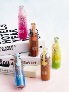 Strawberry Milk Chocolate Heart Shaped Snacks Pure Cacao Fat Black Chocolate Crispy Beans Heart Filled Popcorn Rice Bottle