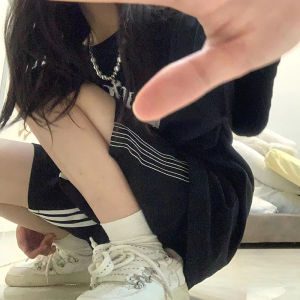 Black Stripe Sports Shorts Womens Niche Design High Waist Slimming Loose Straight Leg Mid-Pant Trendy Five-Quarter Length