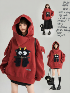 KEIKO | Áo Hoodie Thêu Hình Thú Bông Rộng Rãi Màu Đỏ