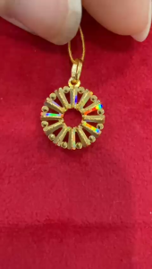 Poh Heng Jewellery 22K Glowy Ray Pendant in Yellow Gold [Price By Weight]