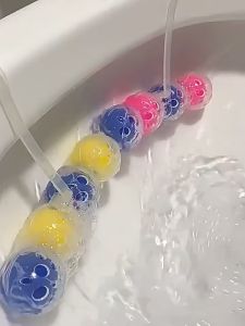 4 in 1 Toilet Aromatherapy Hanging Toilet Cleaning Ball Automatic Toilet Cleaner Toilet Sterilizer Remove Odor Air Freshener Fragrance Deodorization Toilet Cleaning Bead