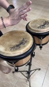 Vivid กลองบองโก้ไม้ 7.50"+8.50" Wood Bongo รุ่น BGDH-1N สีไม้ อะไหล่ดำ ฟรีขาตั้ง