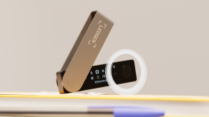 ✅Authentic Store Ledger Nano X Crypto Hardware Wallet Supports Ledger Live Verification | 1-Year Warranty