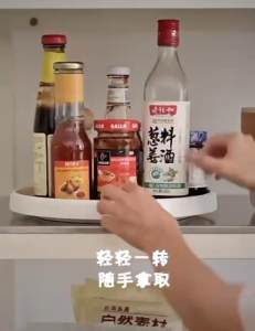 ●SG Stock● 360 Turntable Organizer Fridge Organization Box Non-Skid Spice Rack Organizer Makeup 360 Rotating Storage Container Countertop Organizer  Cabinet Organizer Fridge Organizer Box Spinning Spice Rack 360 Rotating Seasoning Rack