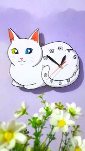 Jam Dinding Aesthetic Karakter Kucing Putih