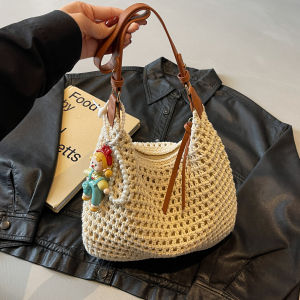 Travel Bag Hand-Woven Large-Capacity Straw Bag Womens 2025 New Beach Shoulder Bag Summer Tote Bag Seaside Play Travel Work Clothing to Work to School