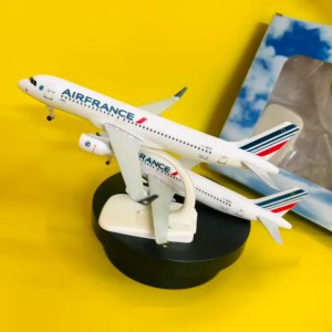 Máy Bay Kim Loại Airbus A320-200 "AIR FRANCE" Hãng Hàng Không Quốc Gia Pháp | Mô Hình Tỉ Lệ 1:400 Fullbox Cao Cấp