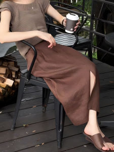 Cafe Au Lait A-Line Mini Skirt Womens Short Sleeve French Style Knitted Top High Waist Split Design Korean Fashion plus Size