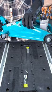 Con đội cá sấu thuỷ lực TOTAL kích đội cá sấu Khả năng đội 2 tấn Chiều cao nhỏ nhất 140mm Chiều cao lớn nhất 340mm 8.7 kg  XTOOLs