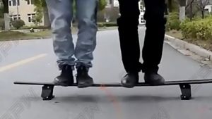 NEUMANN OEM Roof Rack Roof Bar 280KG MAX LOAD 120cm/130cm Adjustable Feet Heavy Duty Cross Bar Roof Bars Cargo Luggage Sedan Car Satria Myvi Bezza Axia Exora Alza Saga Iriz City Vios Civic Odyssey Almera Persona Hilux Dmax Triton Vellfire Alphard