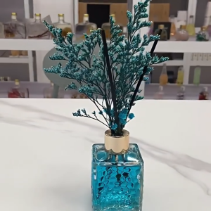 80ML Elegant Glass Reed Diffuser with Dried Flowers Aromatherapy Air Freshener for Home and Office