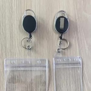 1 set of extendable keychain hanging tag set portable hanging tag keychain