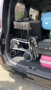 รถเข็นผู้ป่วย รถเข็นคนชรา รถเข็นผู้พิการ Wheelchair วิลแชร์ โครงอลูมิเนียม พับขึ้นเครื่องบินได้ น้ำหนักเบา รุ่น9001L