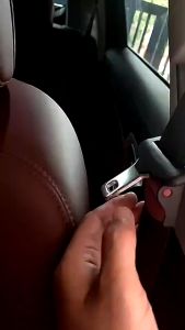 2PCS Car Safety Seat Belt Stopper Seat Belt Strap Clip Seat Belt Cover Seat Belt Buckle Seat Belt Lock Set Adjustable Extension Extender Children Safety Seat Belt Alarm Stopper Axia Myvi Saga Persona bezza iriz aruz viva kenari kelisa alza wira Ativa