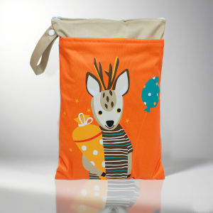 1pc Dual Pocket Reusable Wet Bag Animal Print Design with Renewable Fabric Leak-Resistant Wet Dry Bag for Swim & Diapers